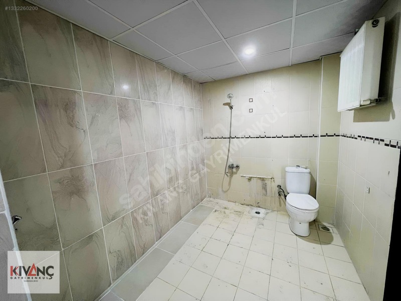 Kıvanç Gayrimenkul'den Fahri Kayahanda Kiralık 3+1 Daire — fotoğraf 17