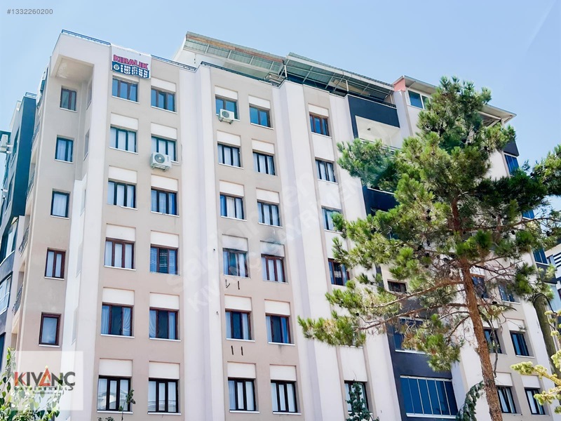 Kıvanç Gayrimenkul'den Fahri Kayahanda Kiralık 3+1 Daire — fotoğraf 21