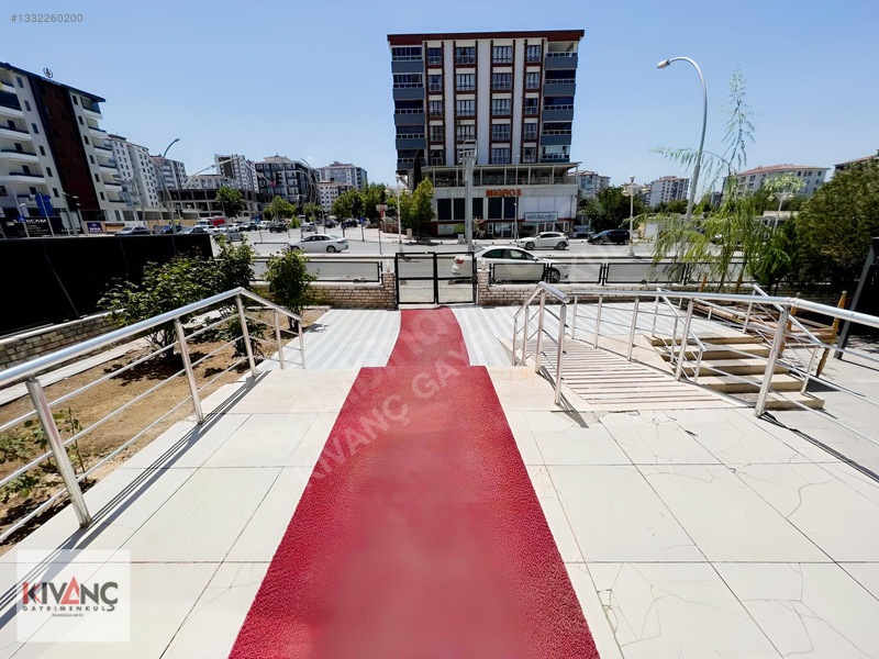 Kıvanç Gayrimenkul'den Fahri Kayahanda Kiralık 3+1 Daire — fotoğraf 25