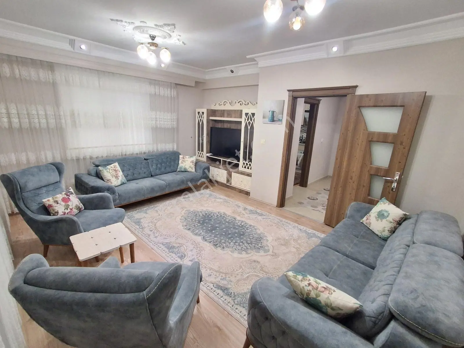 Yaman'dan Bolvadin Konak Mah. Satılık 2+1 Daire — fotoğraf 5