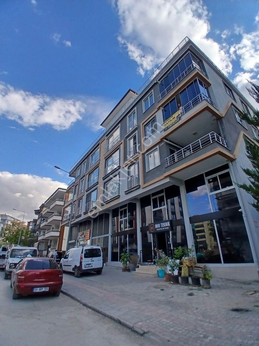 F. Kayahan Kanal Yolunda 2+1 Satılık Daire