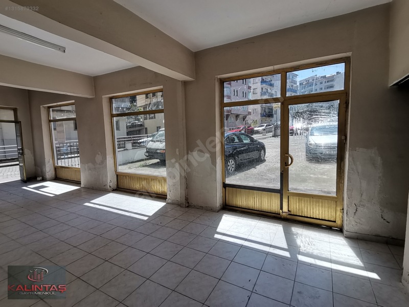 Söğütlü Mah. Kiralık Depolu Galeri Katlı Dükkan 135 Metrekare — fotoğraf 16