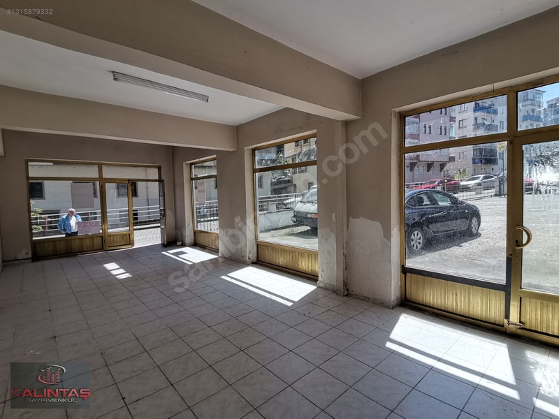 Söğütlü Mah. Kiralık Depolu Galeri Katlı Dükkan 135 Metrekare — fotoğraf 17