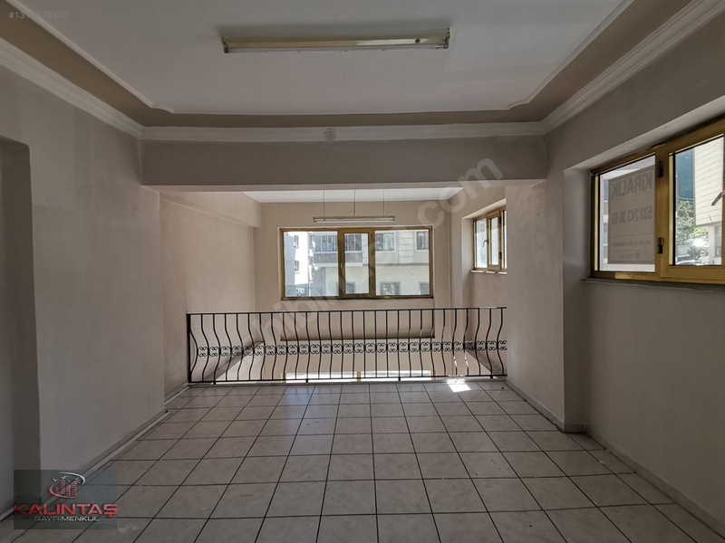Söğütlü Mah. Kiralık Depolu Galeri Katlı Dükkan 135 Metrekare — fotoğraf 24