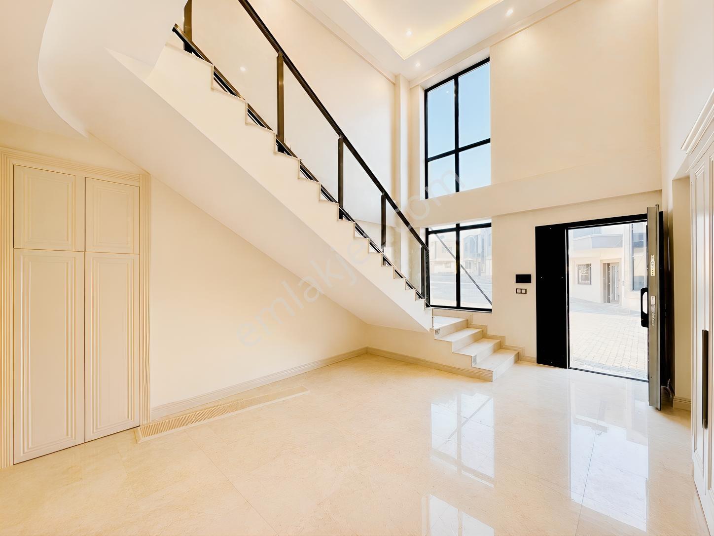 Eras Gayrimenkul'den Dubleks Köşe Villa — fotoğraf 2