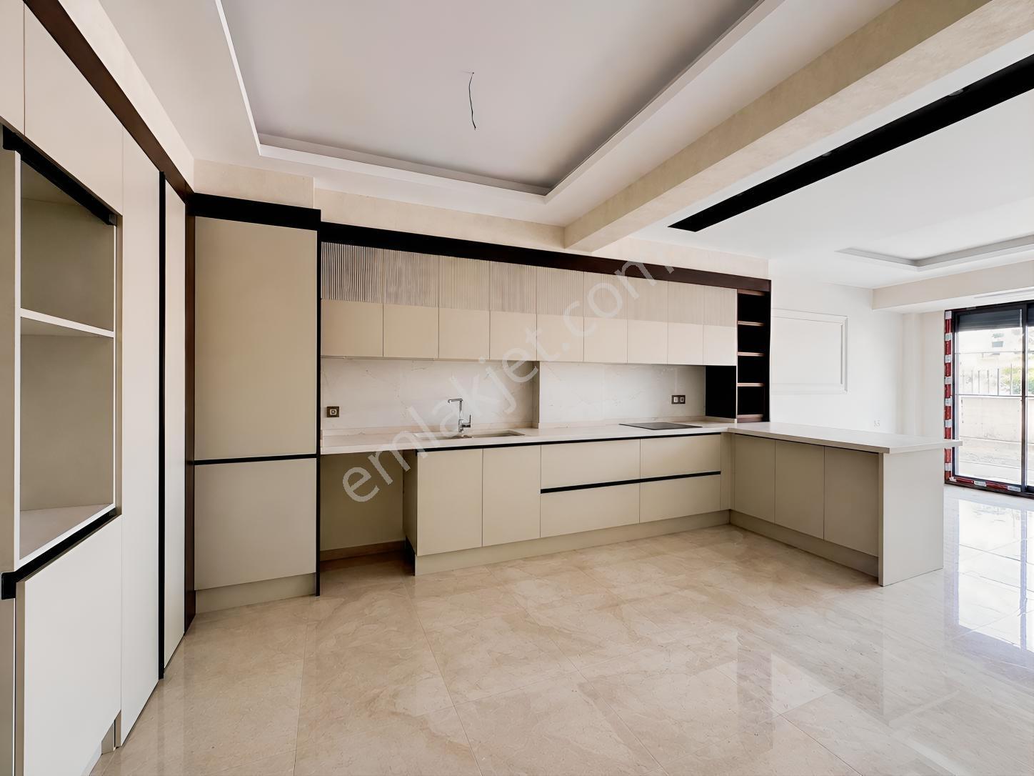 Eras Gayrimenkul'den Dubleks Köşe Villa — fotoğraf 3