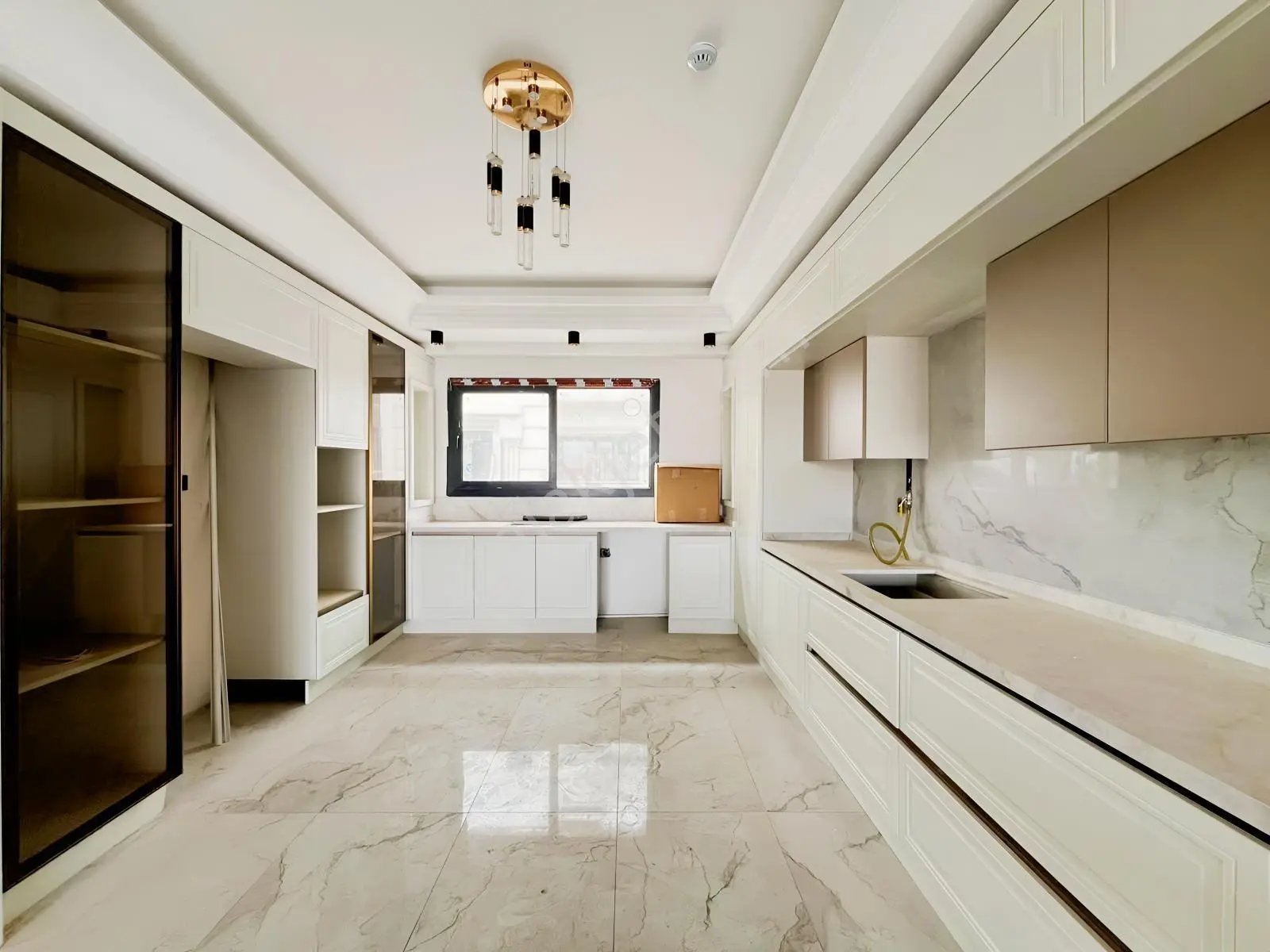 Eras Gayrimenkul'den Satılık 6+1 Tripleks Villa — fotoğraf 4