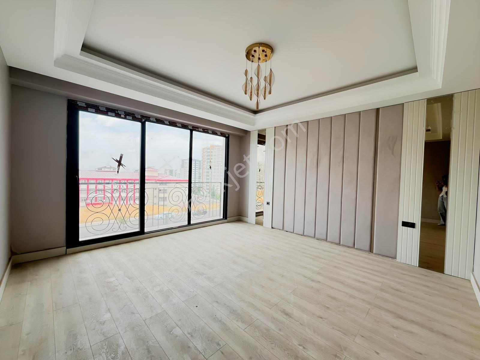 Eras Gayrimenkul'den Satılık 6+1 Tripleks Villa — fotoğraf 14