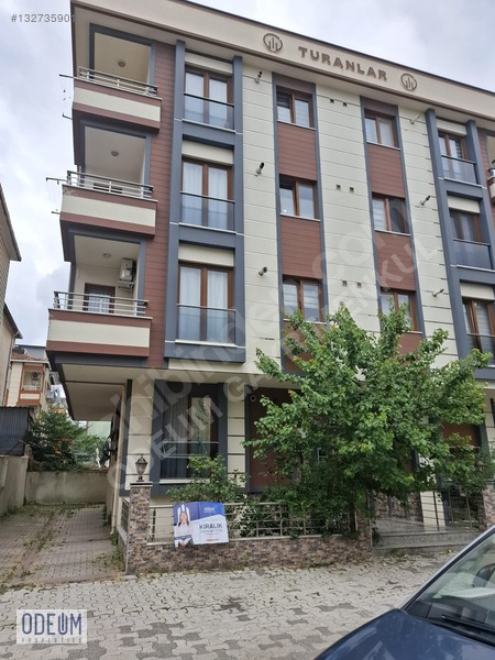 Odeum Gayrimenkul Kayışdağı Mah'de 1+1 Kiralık Ters Dubleks — fotoğraf 3