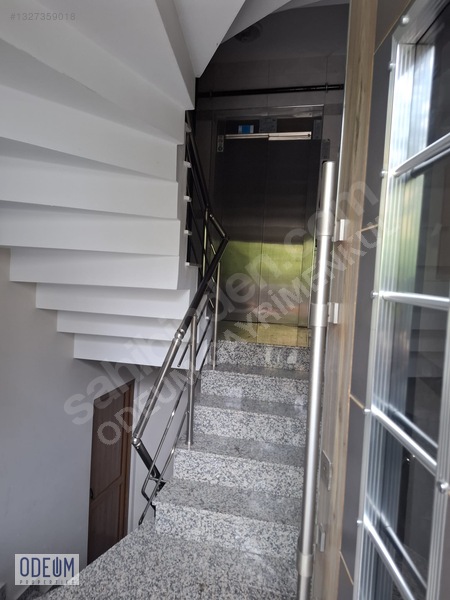 Odeum Gayrimenkul Kayışdağı Mah'de 1+1 Kiralık Ters Dubleks — fotoğraf 5
