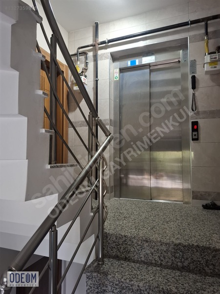 Odeum Gayrimenkul Kayışdağı Mah'de 1+1 Kiralık Ters Dubleks — fotoğraf 6