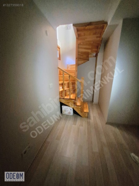 Odeum Gayrimenkul Kayışdağı Mah'de 1+1 Kiralık Ters Dubleks — fotoğraf 32