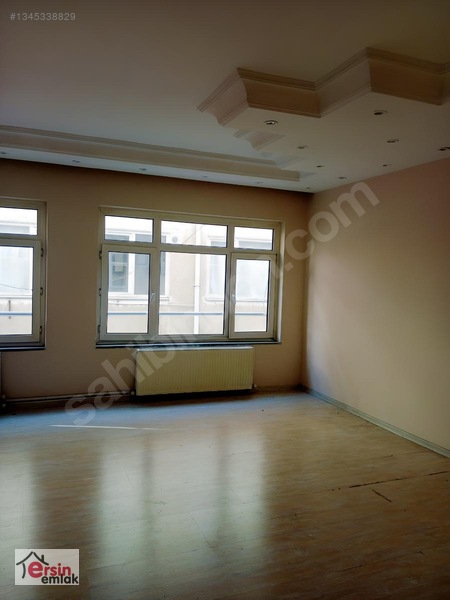 Ersin Emlak Tan Gazi Cad Satilik Dogalgazlı Daıre — fotoğraf 4