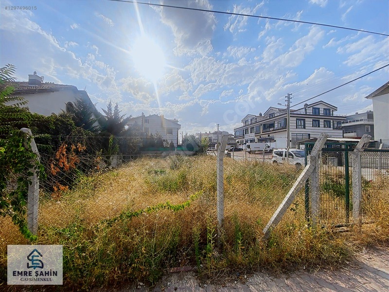 Selçuklu İsmail Kaya Caddesine 1 Parsel 474 M2 Müstakil Arsa — fotoğraf 2