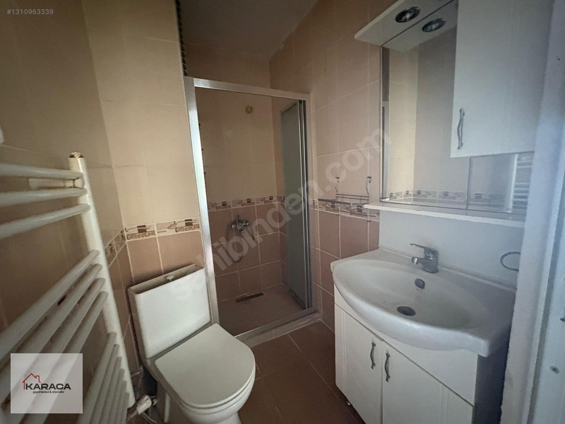 Karaca'dan Cumhuriyet Mahallesinde Kiralık Full Eşyalı 1+1 Daire — fotoğraf 3
