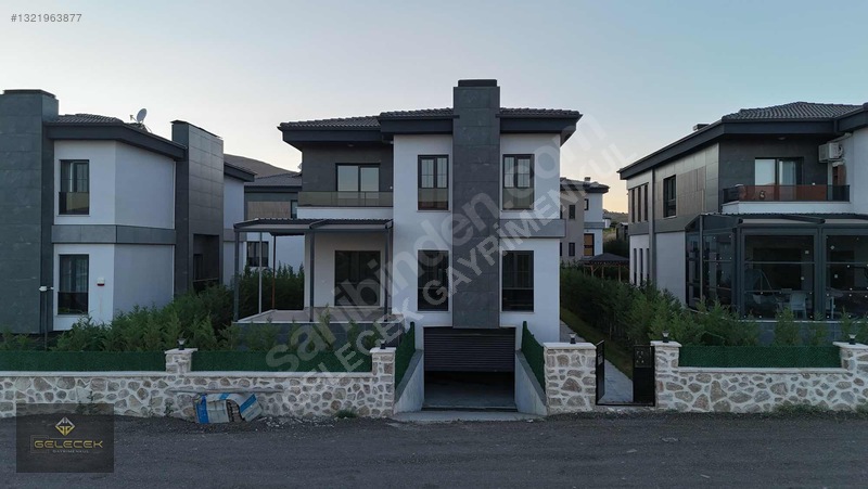 Gelecek'Ten Hilalkent Mah Satılık Lüks Yapılı 7+1 Villa