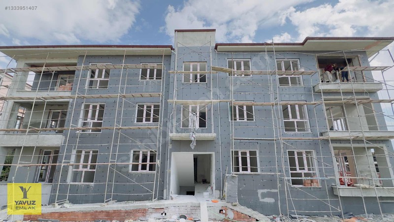 Yavuz Emlaktan Y.Emre Mah 3+1 120 M² | 5.250.000 Tlden Başlayan