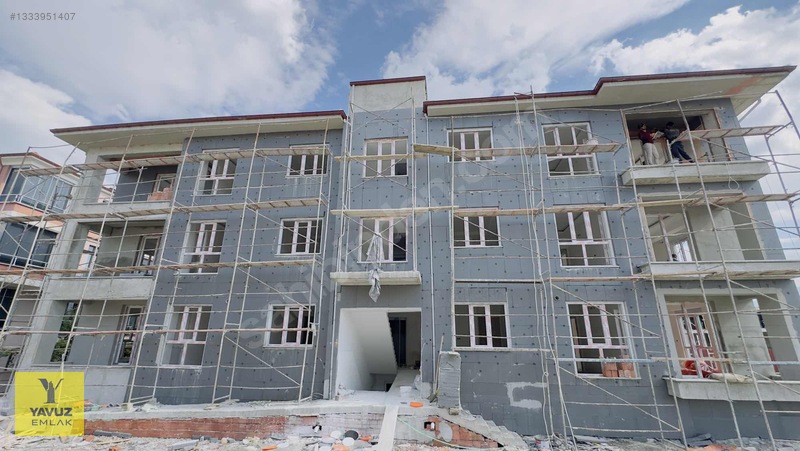 Yavuz Emlaktan Y.emre Mah 3+1 120 M² | 5.250.000 Tlden Başlayan — fotoğraf 3