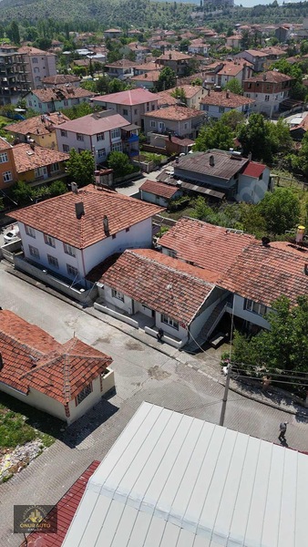 Meydan Mahallesinde Cem Evi Karşısında Önlü Arkalı Müstakil — fotoğraf 13