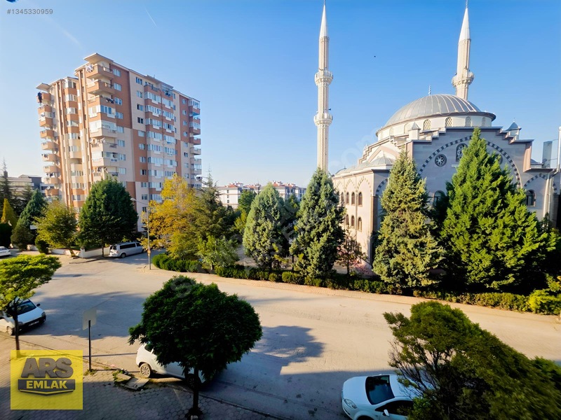 Batıkent Mah.çoştu Sokak Üzeri West Garden Sitesinde Satılık 3+1 — fotoğraf 12