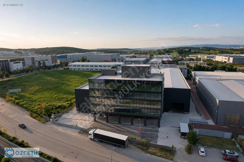Özçetin'den Hosab'da Kiralık 9000 M2 Tek Kat Doğalgazlı Fabrika — fotoğraf 5