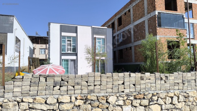 Satılık Saray Yavrusu