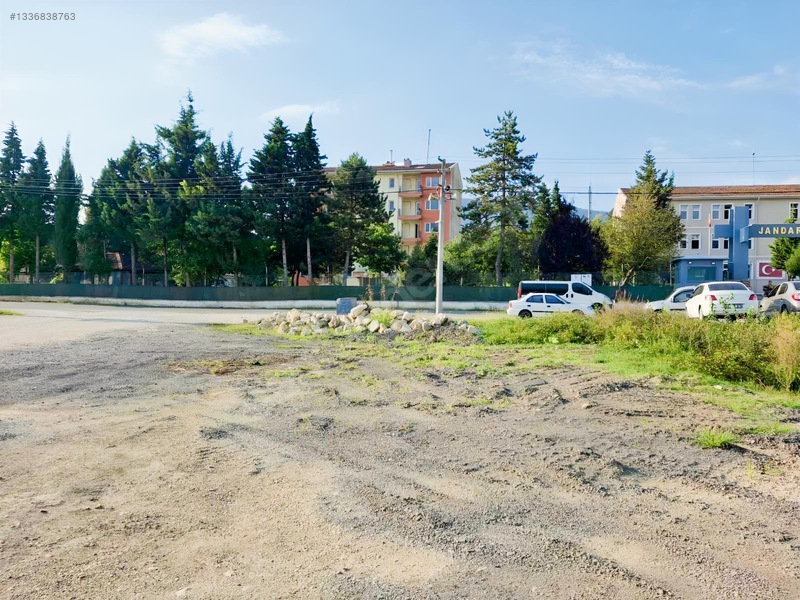 Eski Emlaktan Düzce Çilimli Ulucaminde 512m2 İmarlı Arsa — fotoğraf 6
