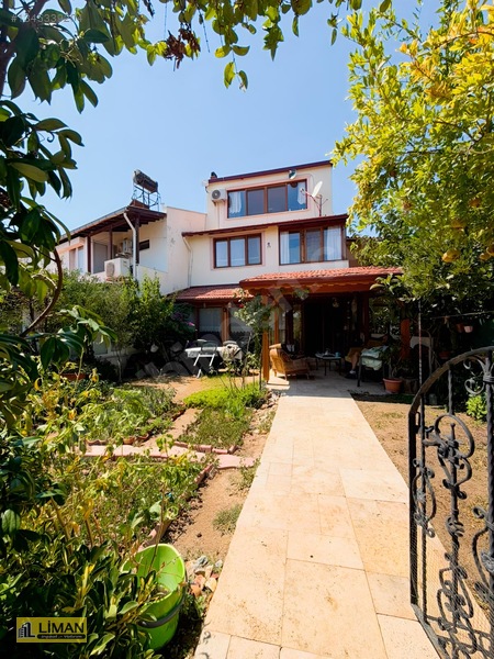 Cundanın Kalbinde Full Deniz Manzaralı Özel Plajlı 4+1 Triplex! — fotoğraf 36