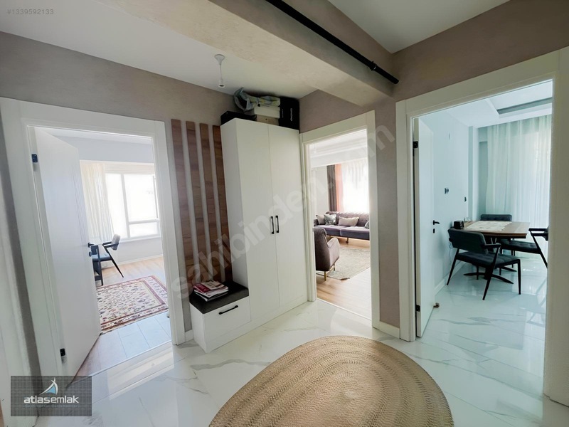 Atlas'tan Zafertepe'de (güney Cephe-cadde Üstü) Kiralık 2+1 — fotoğraf 7