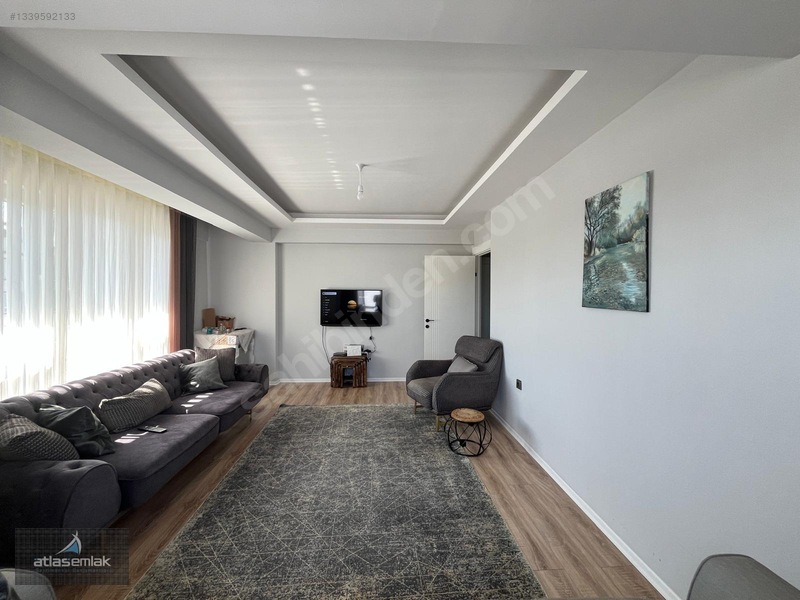 Atlas'tan Zafertepe'de (güney Cephe-cadde Üstü) Kiralık 2+1 — fotoğraf 18