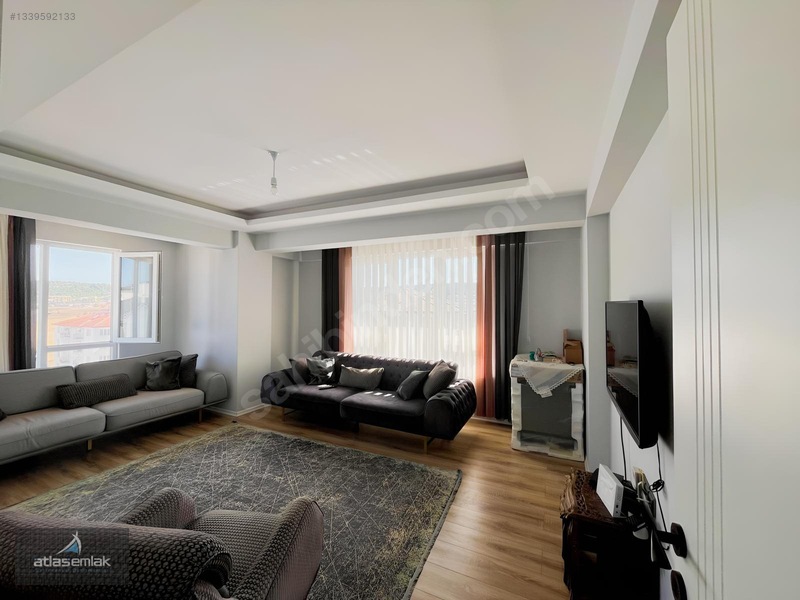 Atlas'tan Zafertepe'de (güney Cephe-cadde Üstü) Kiralık 2+1 — fotoğraf 23