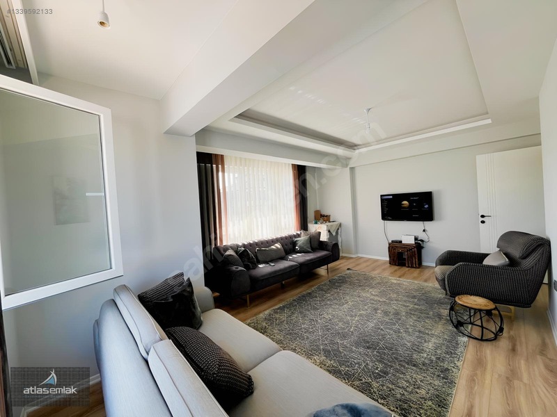 Atlas'tan Zafertepe'de (güney Cephe-cadde Üstü) Kiralık 2+1 — fotoğraf 26