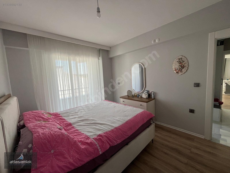 Atlas'tan Zafertepe'de (güney Cephe-cadde Üstü) Kiralık 2+1 — fotoğraf 35