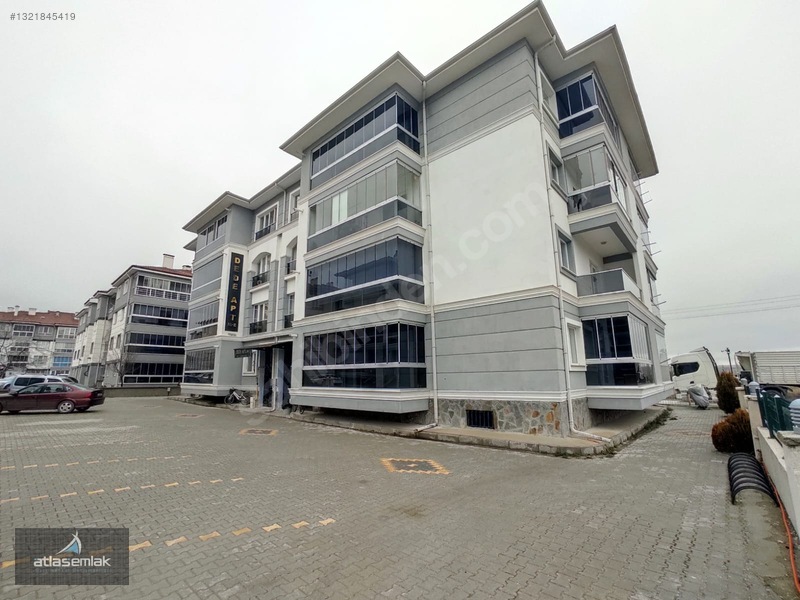 Atlas Emlak'tan Sporkent'te (ara Kat-site İçi) Satılık 3+1 Daire — fotoğraf 3