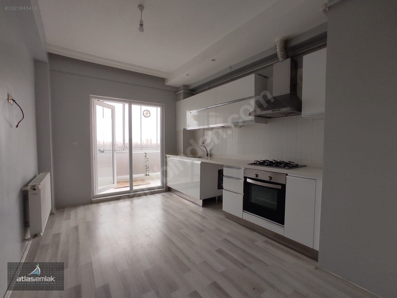 Atlas Emlak'tan Sporkent'te (ara Kat-site İçi) Satılık 3+1 Daire — fotoğraf 9