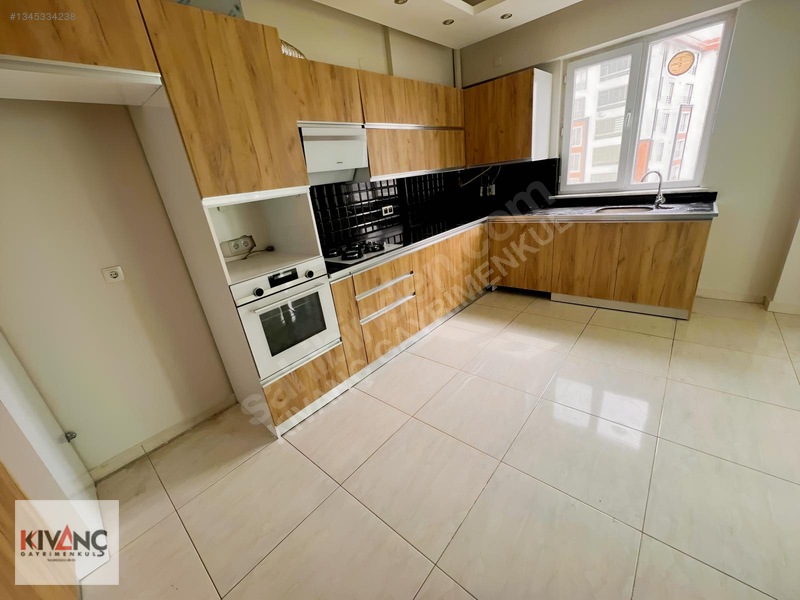 Kıvanç Gayrimenkul'den Tecde De Kiralık 3+1 Daire — fotoğraf 19
