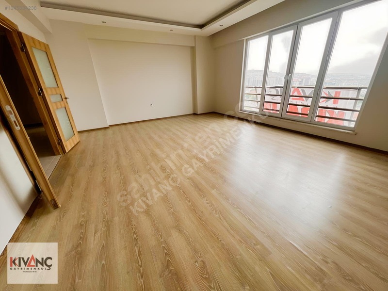 Kıvanç Gayrimenkul'den Tecde De Kiralık 3+1 Daire — fotoğraf 20