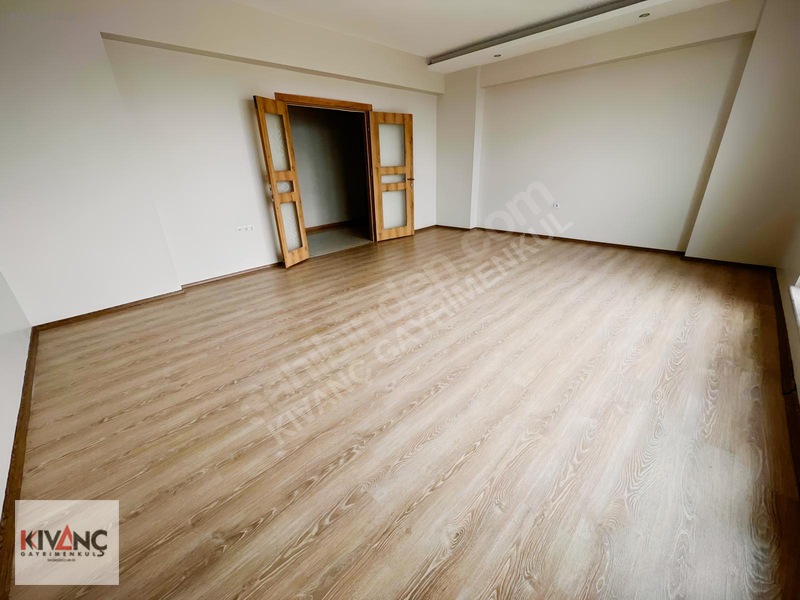Kıvanç Gayrimenkul'den Tecde De Kiralık 3+1 Daire — fotoğraf 22