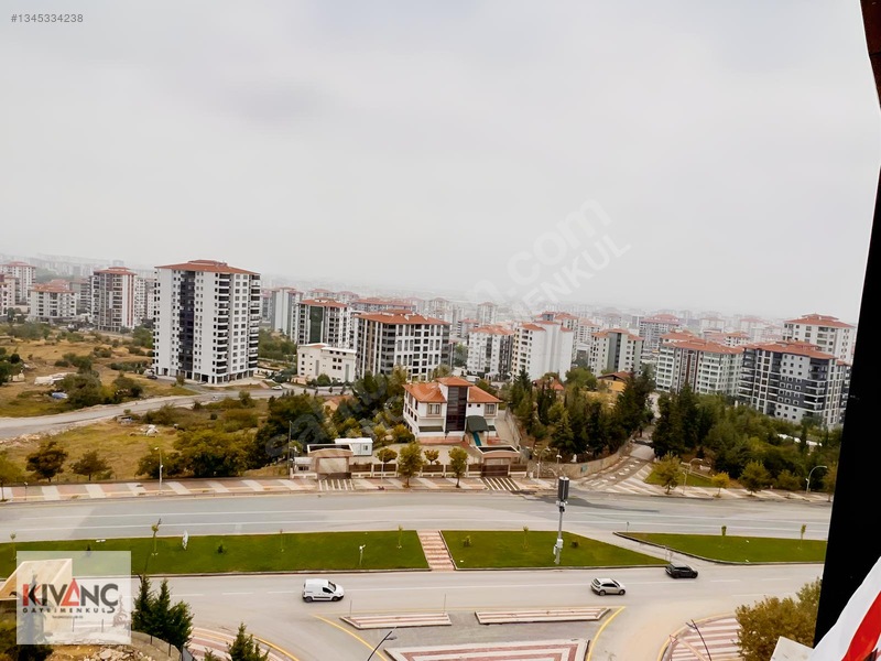 Kıvanç Gayrimenkul'den Tecde De Kiralık 3+1 Daire — fotoğraf 27