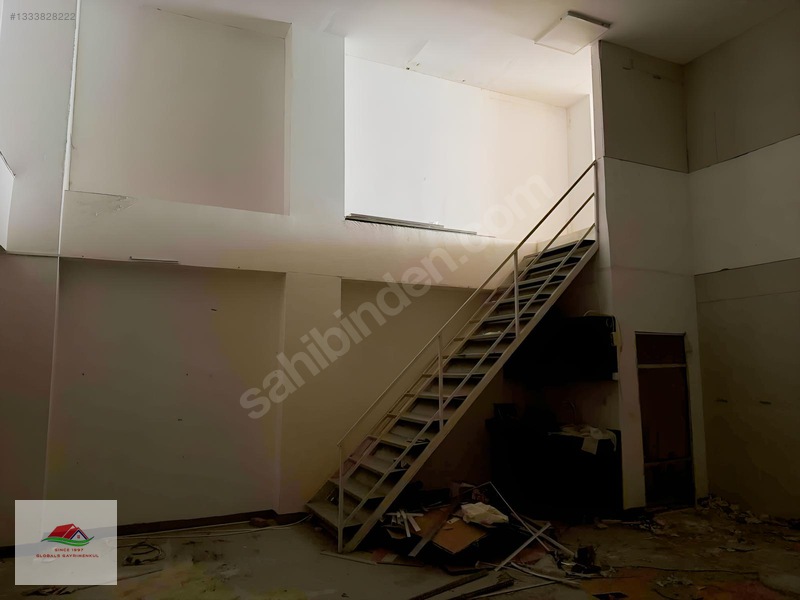 Tuzla/istasyon Cd. Üzerinde Dükkan&mağaza — fotoğraf 5