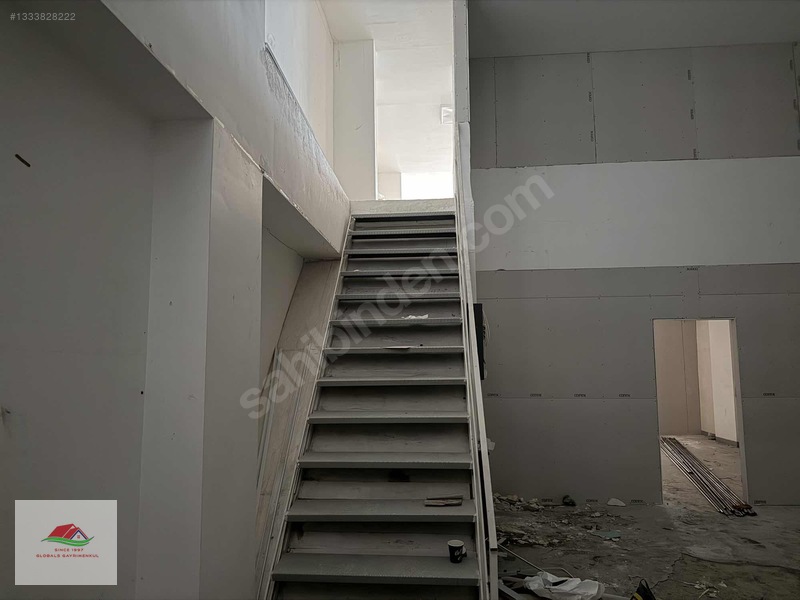 Tuzla/istasyon Cd. Üzerinde Dükkan&mağaza — fotoğraf 6