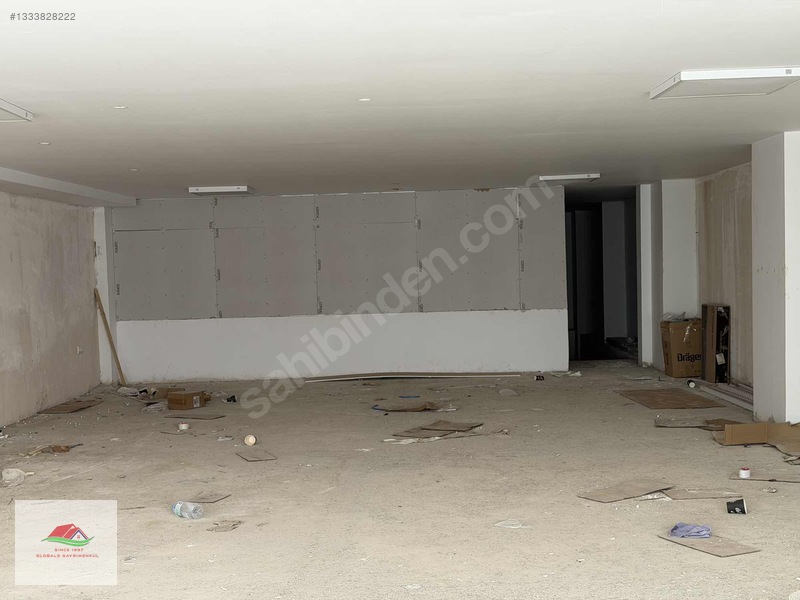 Tuzla/istasyon Cd. Üzerinde Dükkan&mağaza — fotoğraf 9