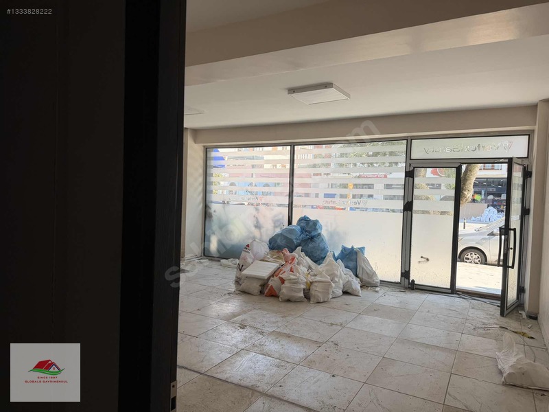 Tuzla/istasyon Cd. Üzerinde Dükkan&mağaza — fotoğraf 16
