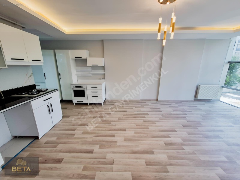 Yurt Mah.hayalpark Yakını 2+1 Lüx İskanlı Kombili Satılık Daire — fotoğraf 6