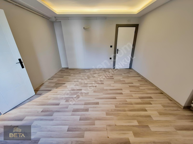 Yurt Mah.hayalpark Yakını 2+1 Lüx İskanlı Kombili Satılık Daire — fotoğraf 16