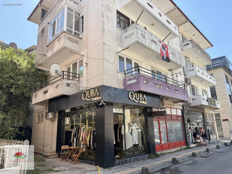 Globalsden Çark Caddesi Arkasında Merkezde Satılık 3+1 Daire