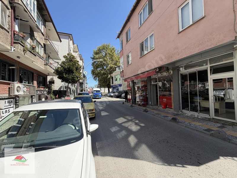 Globalsden Çark Caddesi Arkasında Merkezde Satılık 3+1 Daire — fotoğraf 23