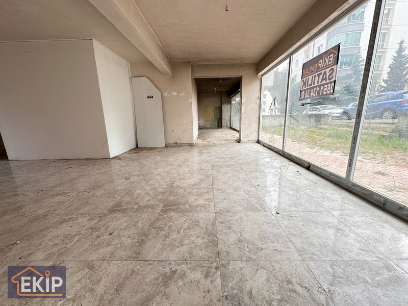 Ekin Emlak; Cadde Üzeri Köşe Konumlu Bahçeli Kiralık Dükkan — fotoğraf 12
