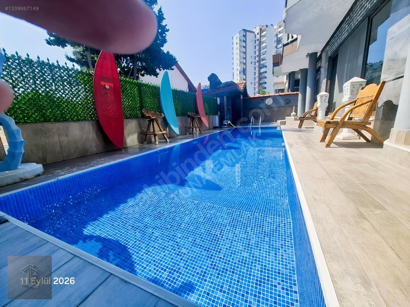 Denize 10 Adım, Özel Havuzlu, 5+1 Tripleks Villa
