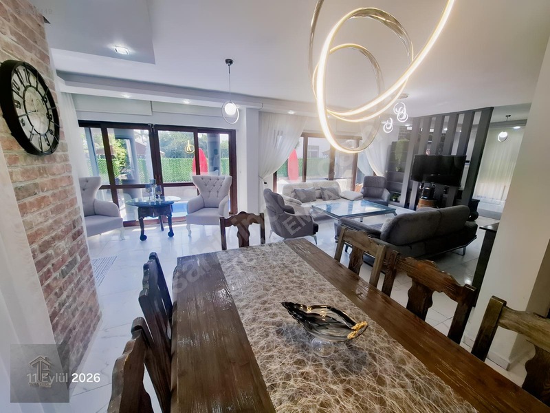 Denize 10 Adım, Özel Havuzlu, 5+1 Tripleks Villa — fotoğraf 4